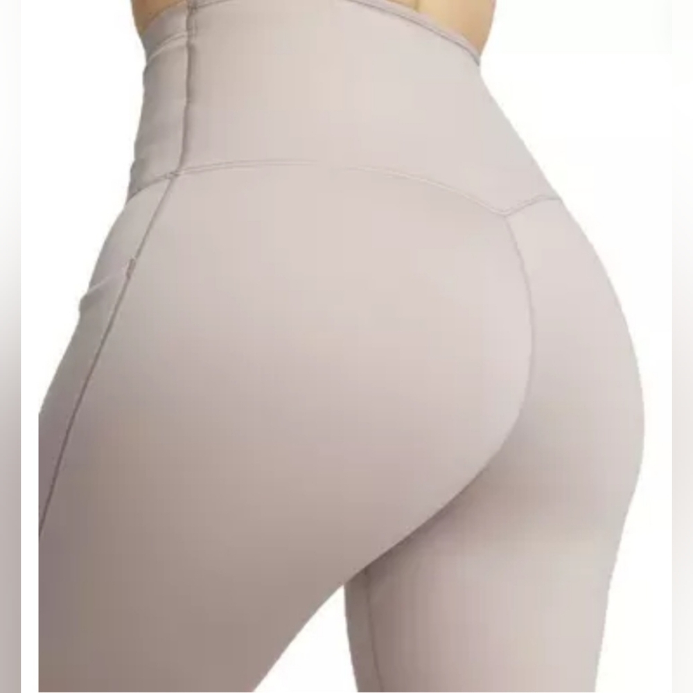 Nike Universa Women's High-Waisted 8" Biker Shorts with Pockets DQ5994-272 Sz M - Picture 3 of 10